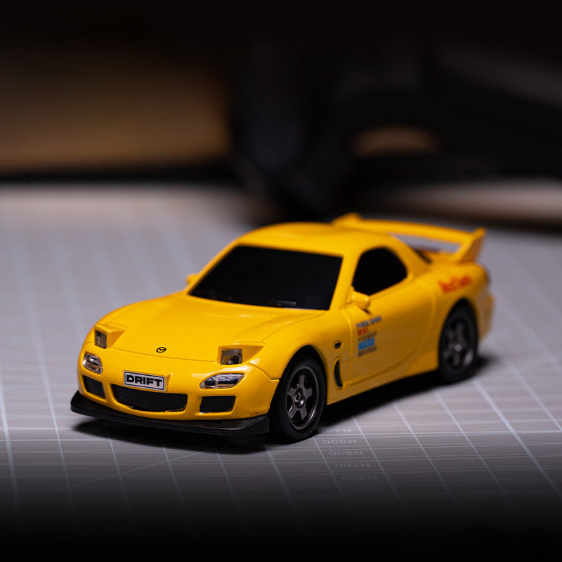 Drifting Mazda RX7 Spirit R